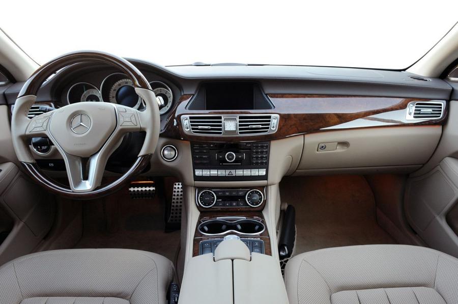  Mercedes-Benz CLS550 2012 года  (фото 23 из 121)